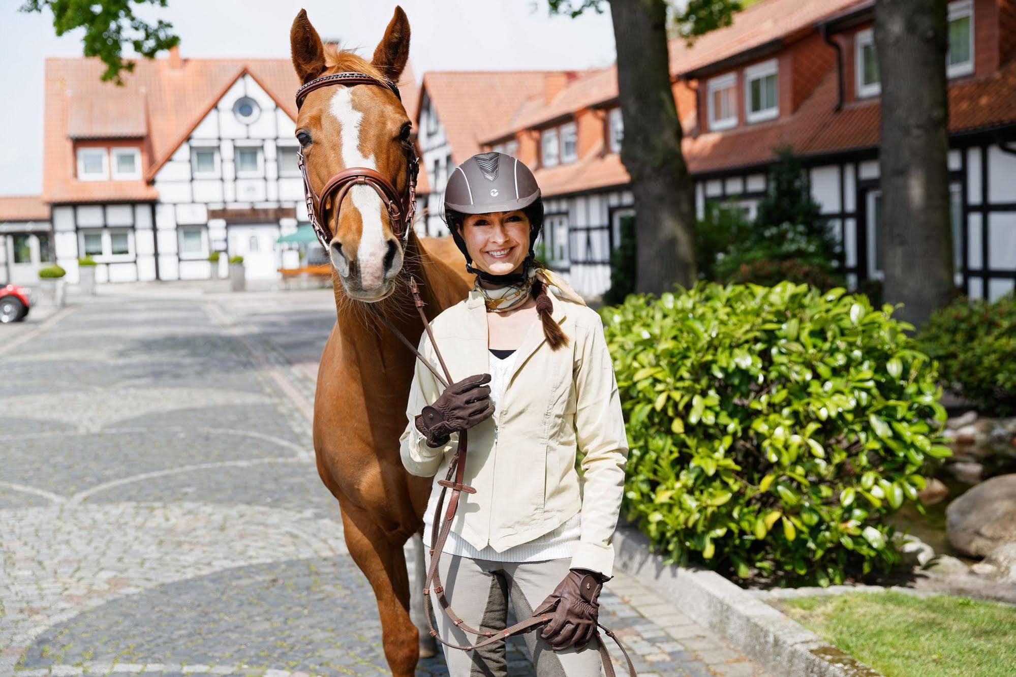 Landhotel Baumanns Hof Kirchdorf  ภายนอก รูปภาพ